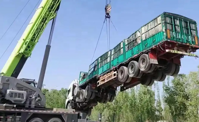 君山区道路脱困救援案例